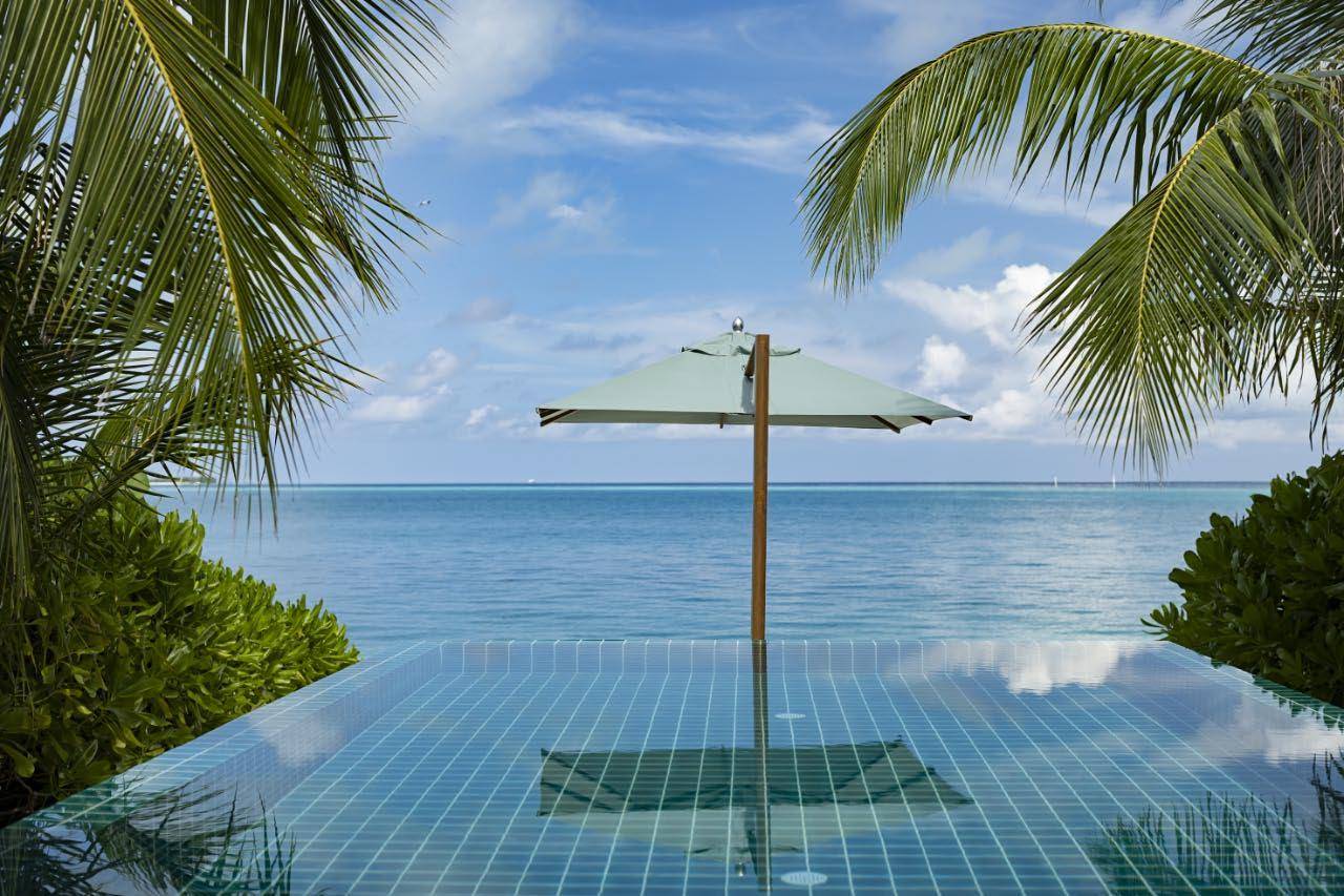 Deluxe Beach Bungalow with Pool, Poolansicht, Huvafen Fushi Maldives